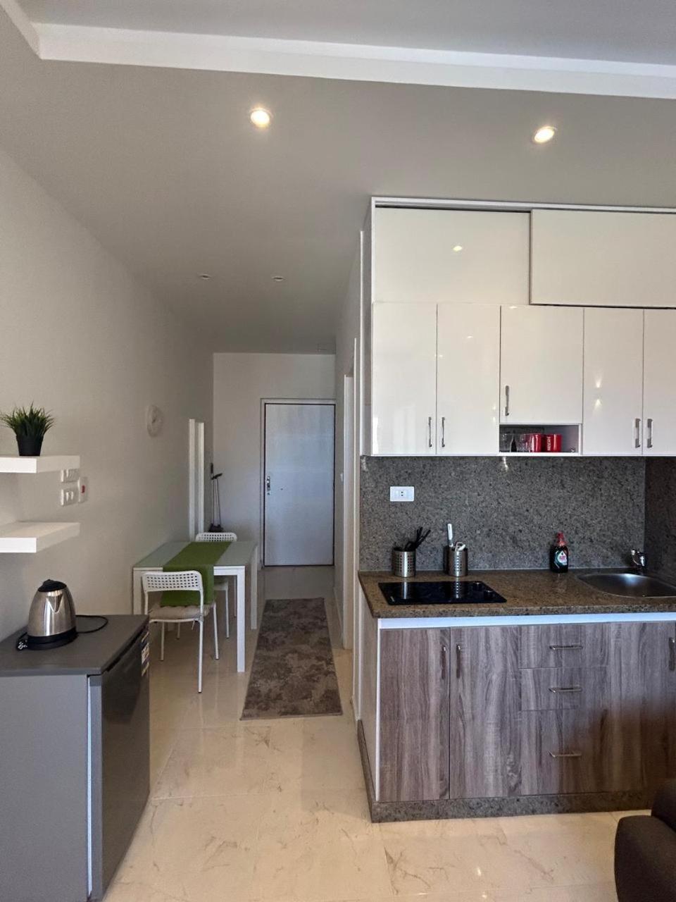 Selena Bay Apartment *