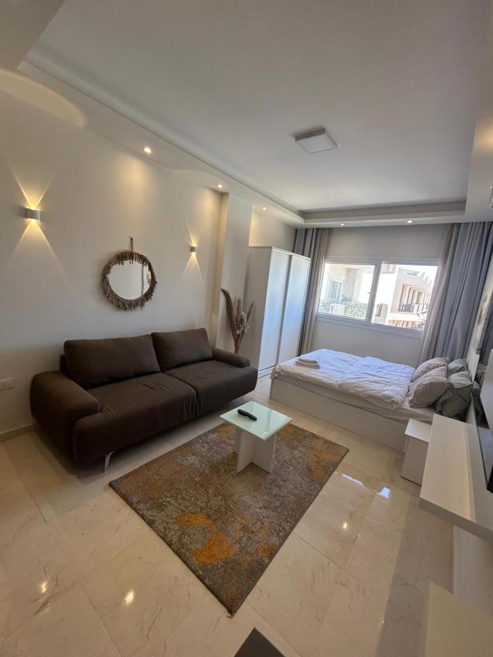 Selena Bay Apartment *